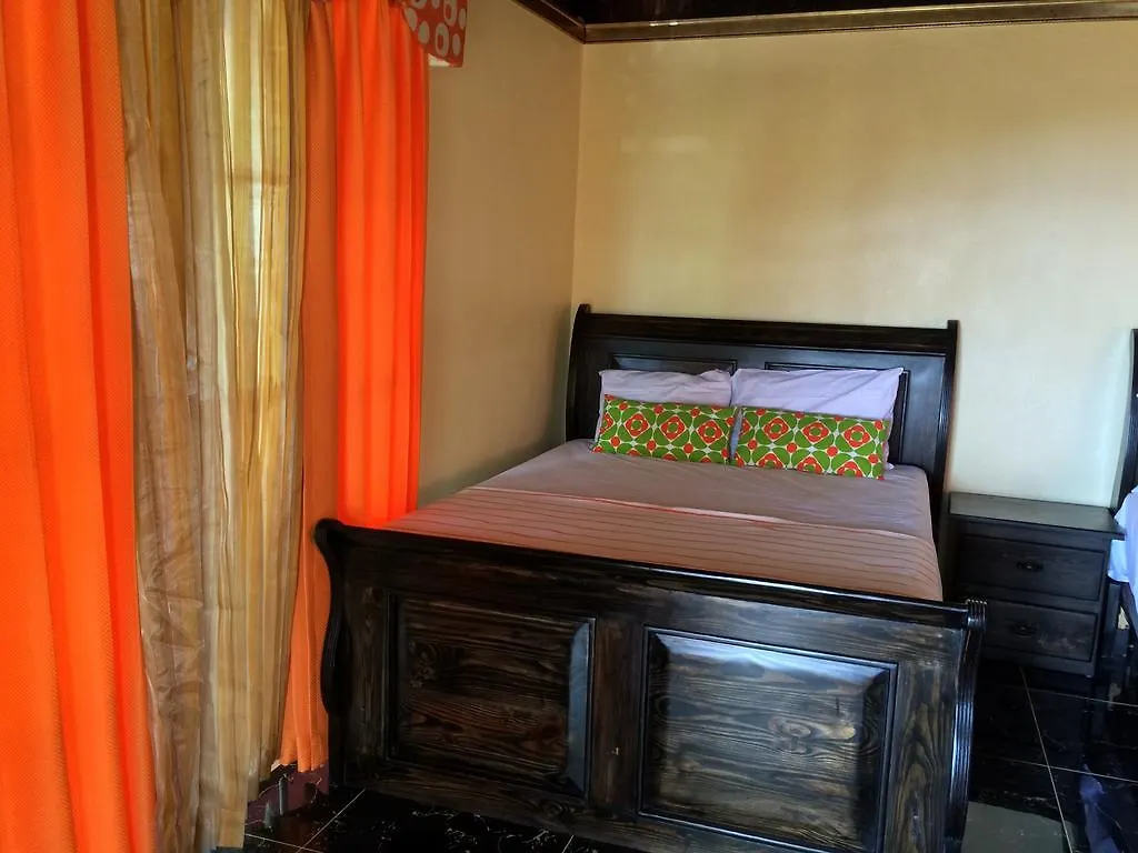 Daymond Blue Tropical Lodge Barahona