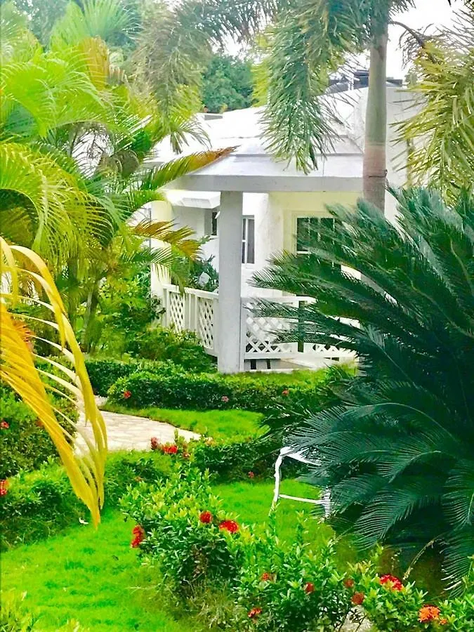 Daymond Blue Tropical Lodge Barahona Hotel